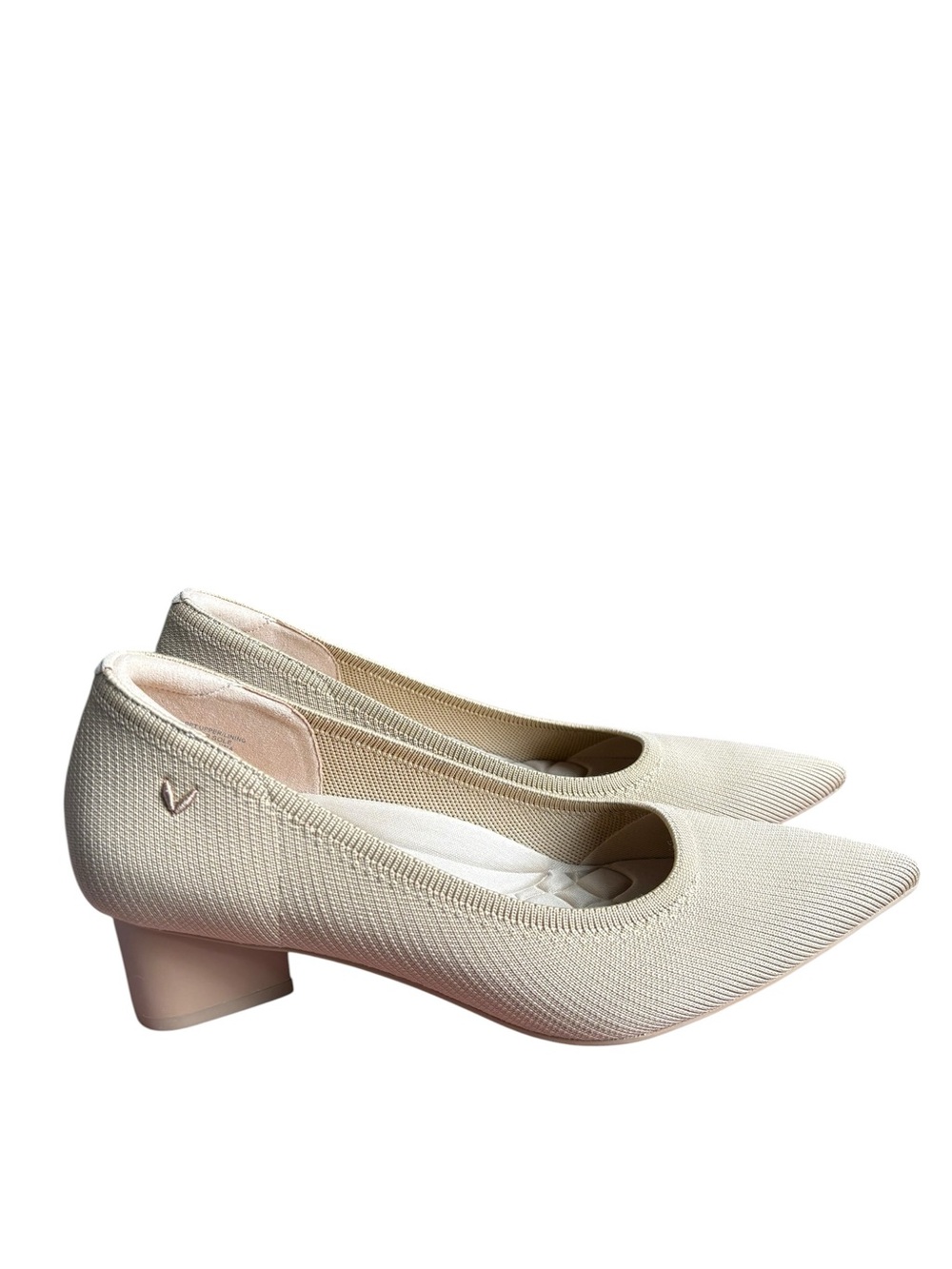 NWOB VIVAIA Chunky Heels Tracy
Pro Pointed Tan
Women's EU 41 US 10 - Picture 6 of 8